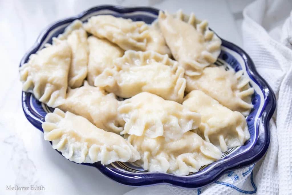 Idealne ciasto na pierogi: przepis, który zawsze się udaje