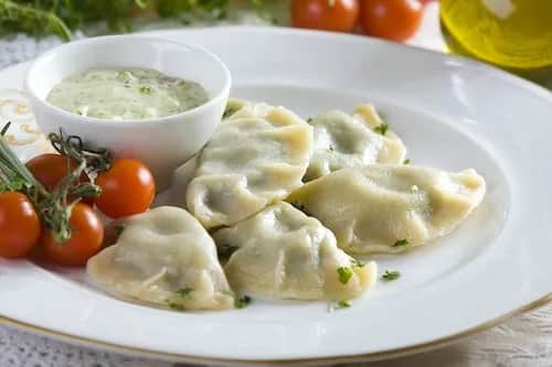 Twaróg na obiad: 8 przepisów na klasyki i nowości